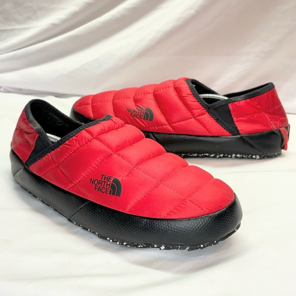 The North Face ThermoBall Traction Mule V Slippers Red Men's US 9 EU 42 NF0A3UZN